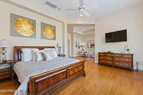 Bedroom - 5362 E Herrera Dr, Phoenix, AZ 85054 photo 1 of 8