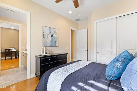 Bedroom - 5362 E Herrera Dr, Phoenix, AZ 85054 photo 6 of 8