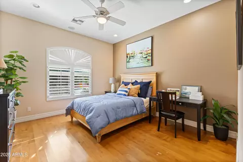 Bedroom - 5362 E Herrera Dr, Phoenix, AZ 85054 photo 7 of 8