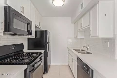 1701 W Tuckey Ln #231, Phoenix, AZ 85015