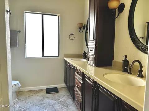 Bath - 260 E Rhea Rd, Tempe, AZ 85284 photo 2 of 3