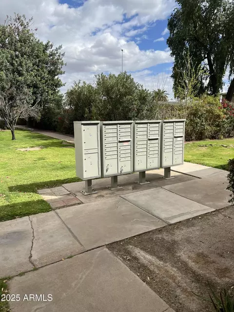 Other - 2530 W Berridge Ln #E102, Phoenix, AZ 85017 photo 2 of 5