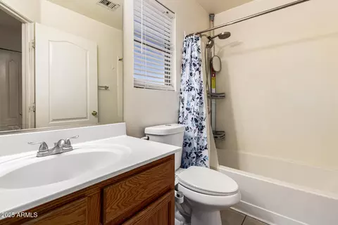 Bath - 2150 E Pinto Dr, Gilbert, AZ 85296 photo 3 of 3