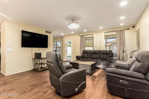 Living - 2150 E Pinto Dr, Gilbert, AZ 85296 photo 2 of 2