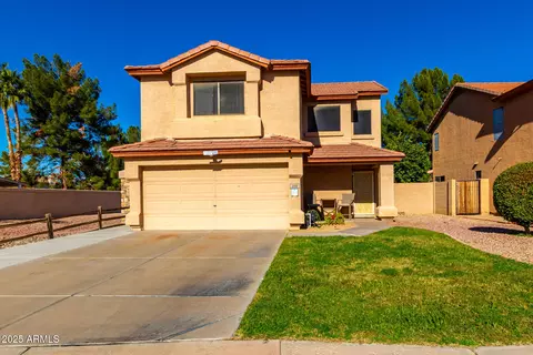 Exterior - 2150 E Pinto Dr, Gilbert, AZ 85296 photo 2 of 13