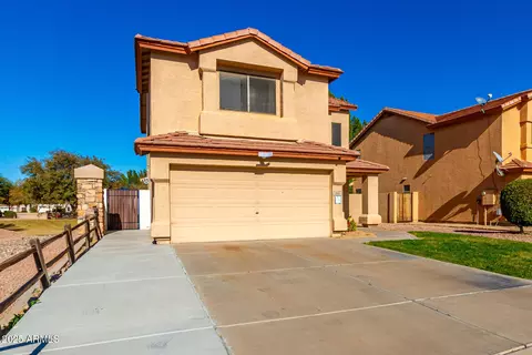 Exterior - 2150 E Pinto Dr, Gilbert, AZ 85296 photo 4 of 13