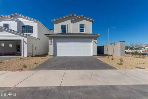 Exterior - 1588 N Pueblo Dr, Apache Junction, AZ 85120 photo 1 of 8