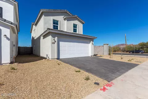 Exterior - 1588 N Pueblo Dr, Apache Junction, AZ 85120 photo 4 of 8