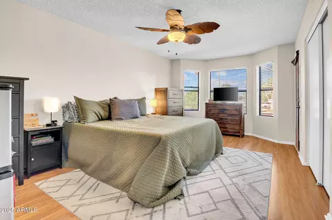 Bedroom - 758 E Sack Dr, Phoenix, AZ 85024 photo 1 of 3