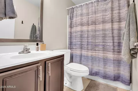 Bath - 758 E Sack Dr, Phoenix, AZ 85024 photo 2 of 2