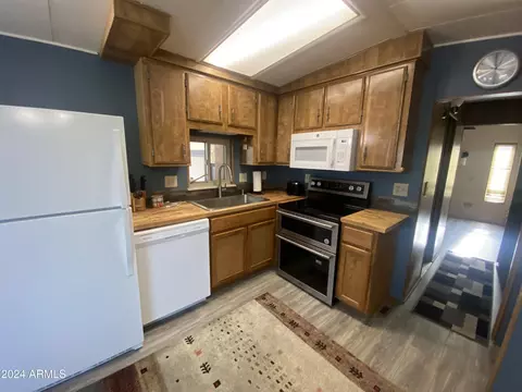 2323 W Pomo Ave, Apache Junction, AZ 85119 photo 6