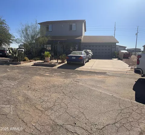 16040 S Elizabeth Pl, Arizona City, AZ 85123