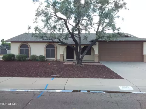 4927 W Villa Maria Dr W, Glendale, AZ 85308