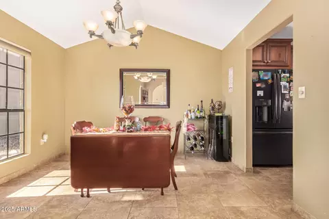 Dining - 16402 S 39th St, Phoenix, AZ 85048 photo 1 of 2