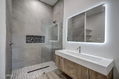 Bath - 1004 N Scenic Dr, Payson, AZ 85541 photo 5 of 11