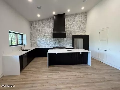 Kitchen - 1004 N Scenic Dr, Payson, AZ 85541 photo 4 of 7