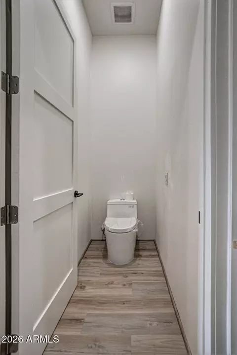 Bath - 1004 N Scenic Dr, Payson, AZ 85541 photo 2 of 11