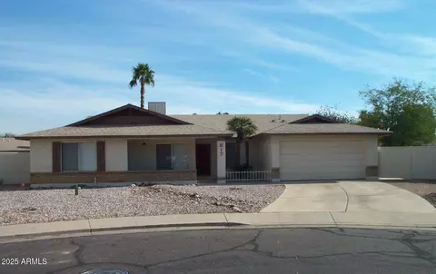 817 W Knowles Cir, Mesa, AZ 85210