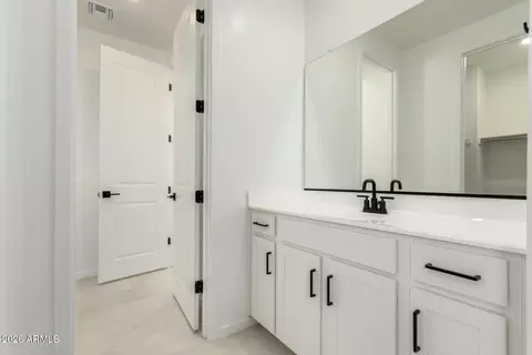 Bath - 2454 W Maximo Way, Phoenix, AZ 85085 photo 4 of 4