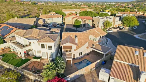 1709 E Gelding Dr, Phoenix, AZ 85022