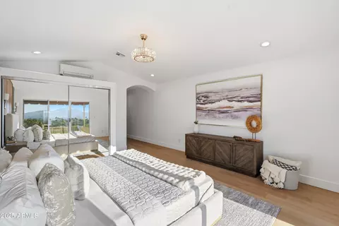 Bedroom - 1709 E Gelding Dr, Phoenix, AZ 85022 photo 6 of 7