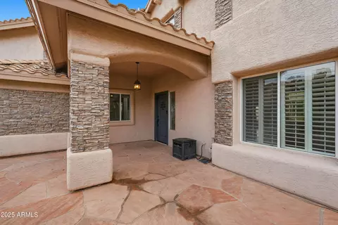 Exterior - 1709 E Gelding Dr, Phoenix, AZ 85022 photo 4 of 7