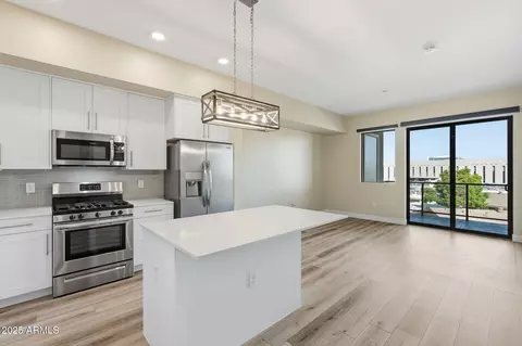 7300 Earll Dr #3016, Scottsdale, AZ 85251