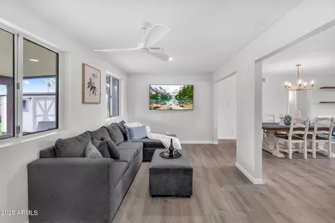 Living - 506 Ellis Dr, Tempe, AZ 85282 photo 3 of 5