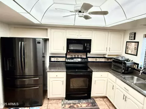 Kitchen - 1938 E Desert Dr, Phoenix, AZ 85042 photo 1 of 2