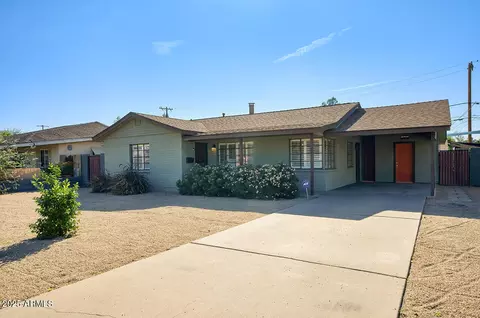 2035 W Denton Ln, Phoenix, AZ 85015