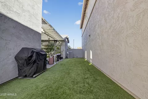 Exterior - 4303 E Jones St, Gilbert, AZ 85295 photo 5 of 9