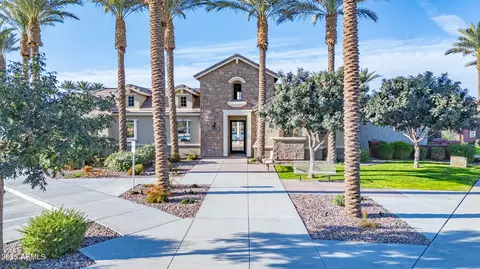 View/Area - 4303 E Jones St, Gilbert, AZ 85295 photo 7 of 8