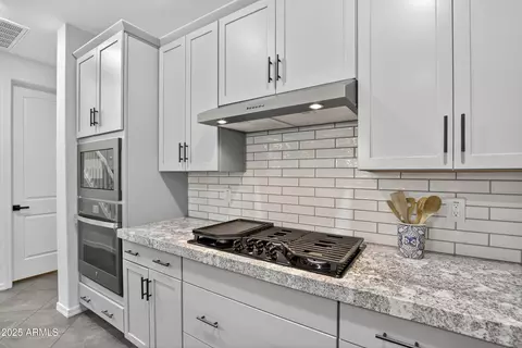 Kitchen - 4303 E Jones St, Gilbert, AZ 85295 photo 2 of 3