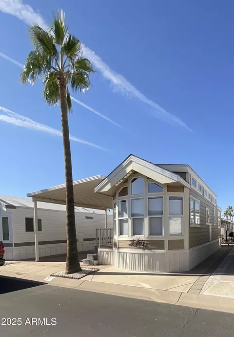 51 S Iron Ore Dr, Apache Junction, AZ 85119