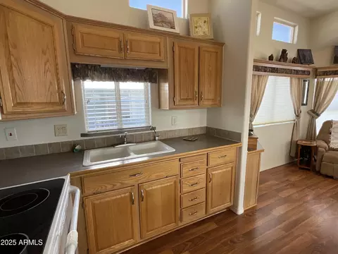 51 S Iron Ore Dr, Apache Junction, AZ 85119 photo 7