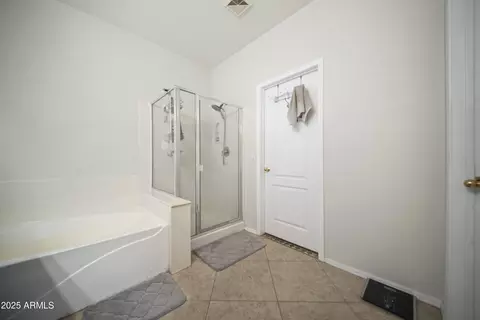 Bath - 4010 E Sundance Ct, Gilbert, AZ 85297 photo 1 of 2