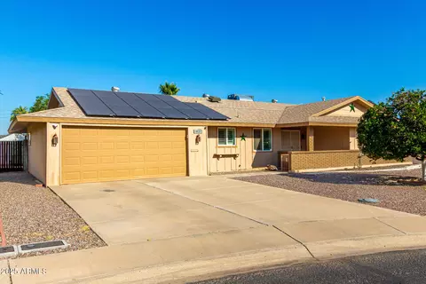 10425 N Balboa Dr, Sun City, AZ 85351