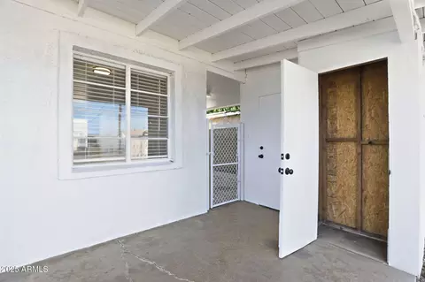 Exterior - 2001 N 39th Ave, Phoenix, AZ 85009 photo 1 of 4
