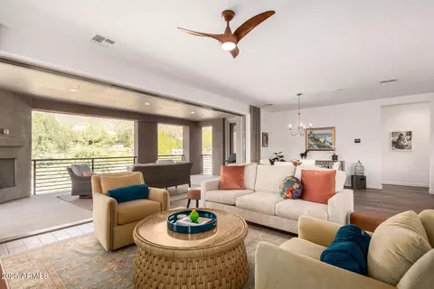 11673 N 136th St #2009, Scottsdale, AZ 85259