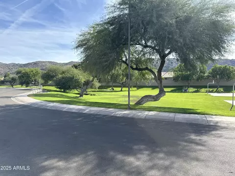 Exterior - 1126 E Pedro Rd, Phoenix, AZ 85042 photo 10 of 11