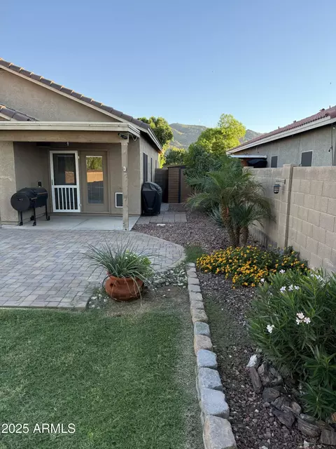 Exterior - 1126 E Pedro Rd, Phoenix, AZ 85042 photo 7 of 11