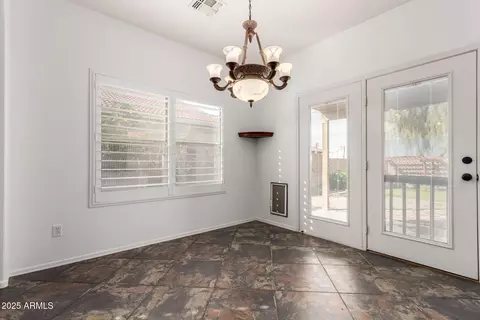 Dining - 1126 E Pedro Rd, Phoenix, AZ 85042 photo 1 of 1