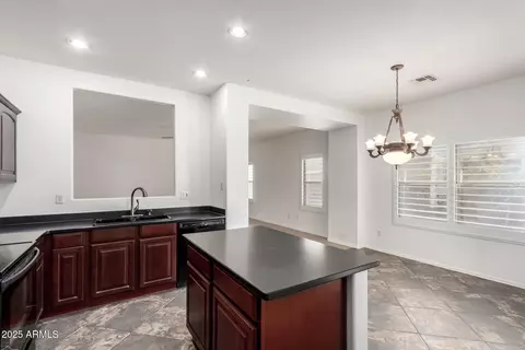 Kitchen - 1126 E Pedro Rd, Phoenix, AZ 85042 photo 2 of 2
