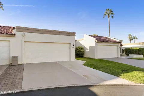557 S Palo Verde Way, Mesa, AZ 85208