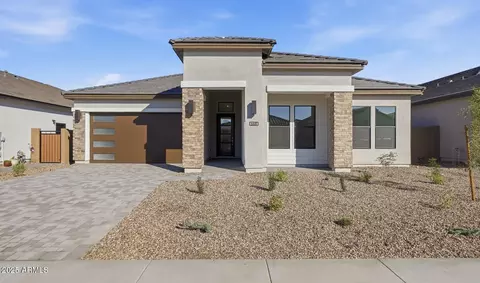 668 E Greenback Dr, San Tan Valley, AZ 85140