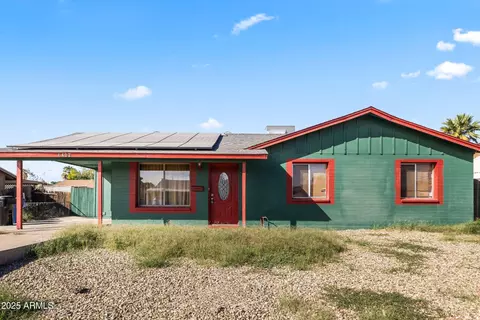 6402 W Avalon Dr, Phoenix, AZ 85033