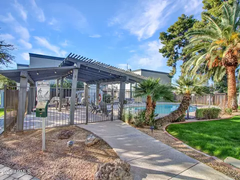 3501 N 64th St #18, Scottsdale, AZ 85251