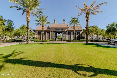 Exterior - 25417 N 20th Ave, Phoenix, AZ 85085 photo 6 of 13