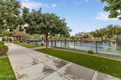 Exterior - 25417 N 20th Ave, Phoenix, AZ 85085 photo 6 of 12