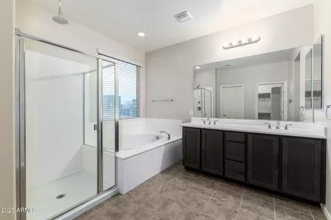 Bath - 25417 N 20th Ave, Phoenix, AZ 85085 photo 2 of 3